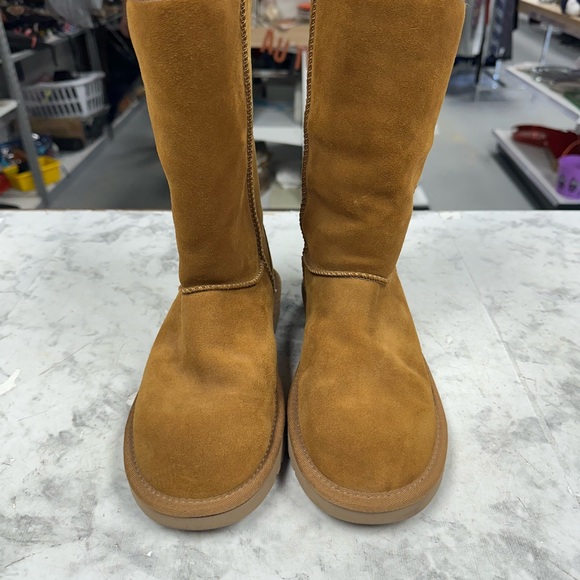 Koolaburra Tan Winter Boots - Picture 1 of 3
